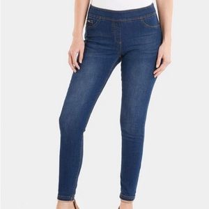 Coco + Carmen Skinny Dark Jeans